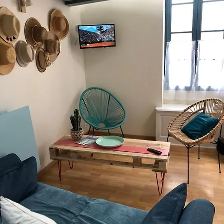 Maison De Pêcheur Située Dans Impasse Privée à 300 M De La * Les Sables-dʼOlonne