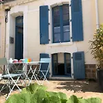 Maison De Pecheur Situee Dans Impasse Privee A 300 M De La Les Sables-d'Olonne