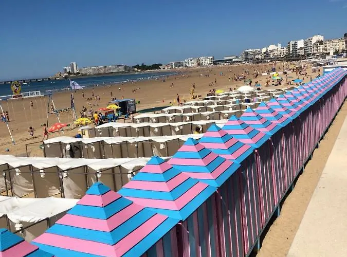 Maison De Pecheur Situee Dans Impasse Privee A 300 M De La * Les Sables-dʼOlonne